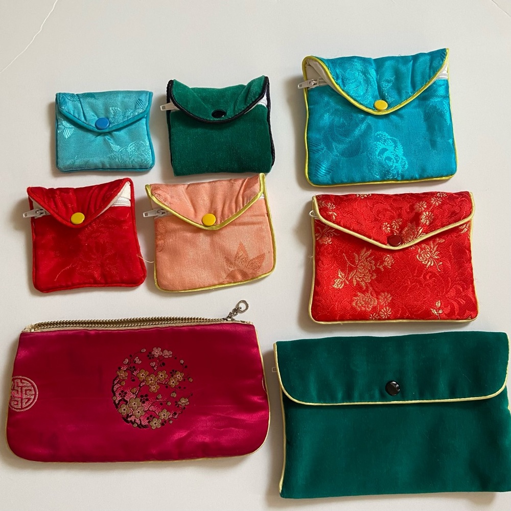 Chinese Brocade Satin Silk Embroidery Padded Coin or Jewelry Pouches